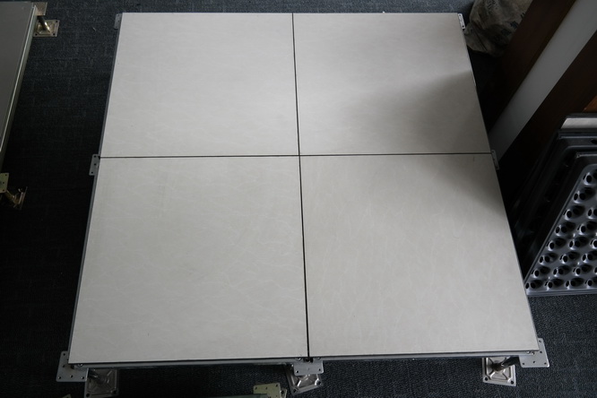 瓷砖防静电地板（白聚晶）
